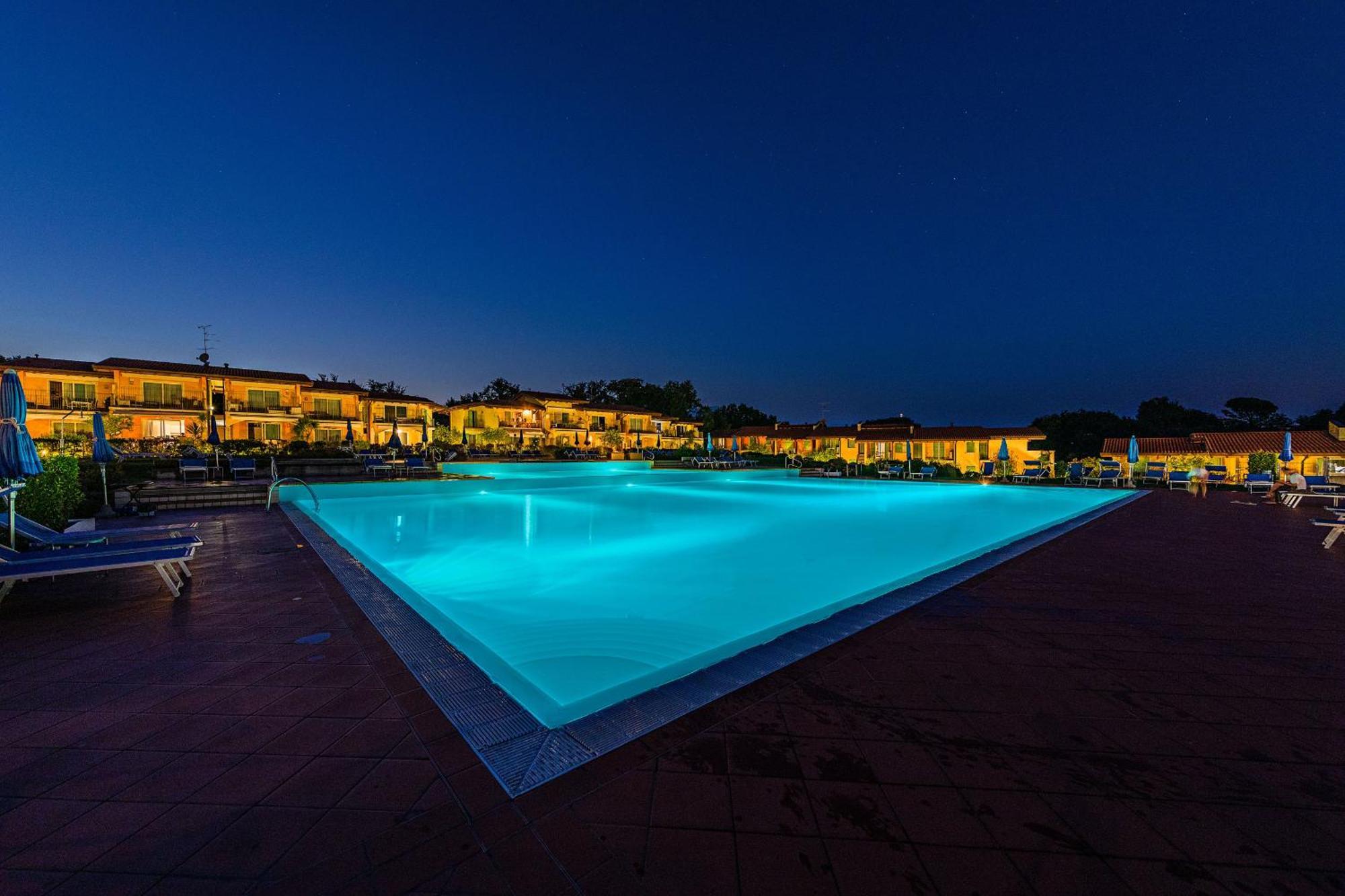 Montecolo Resort By Wonderful Italy Manerba del Garda Buitenkant foto